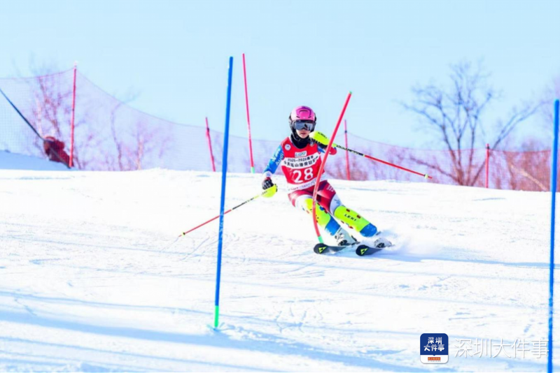 IM电竞游戏-广东首位！深圳高级中学学生获评高山滑雪国家一级运动员